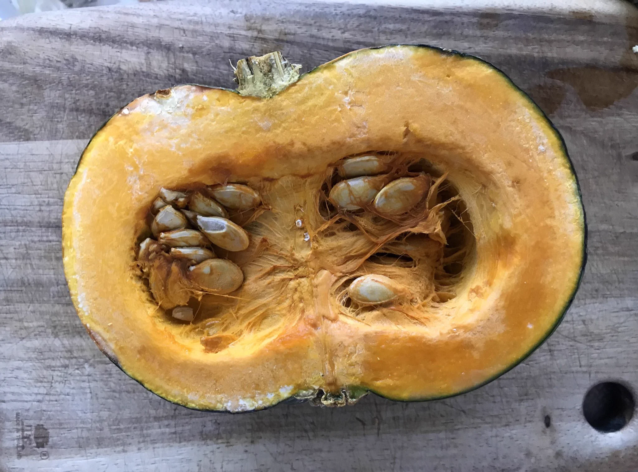 「気圧の変化」に影響を受けやすい人は、これらの食材を食べるといいらしい！