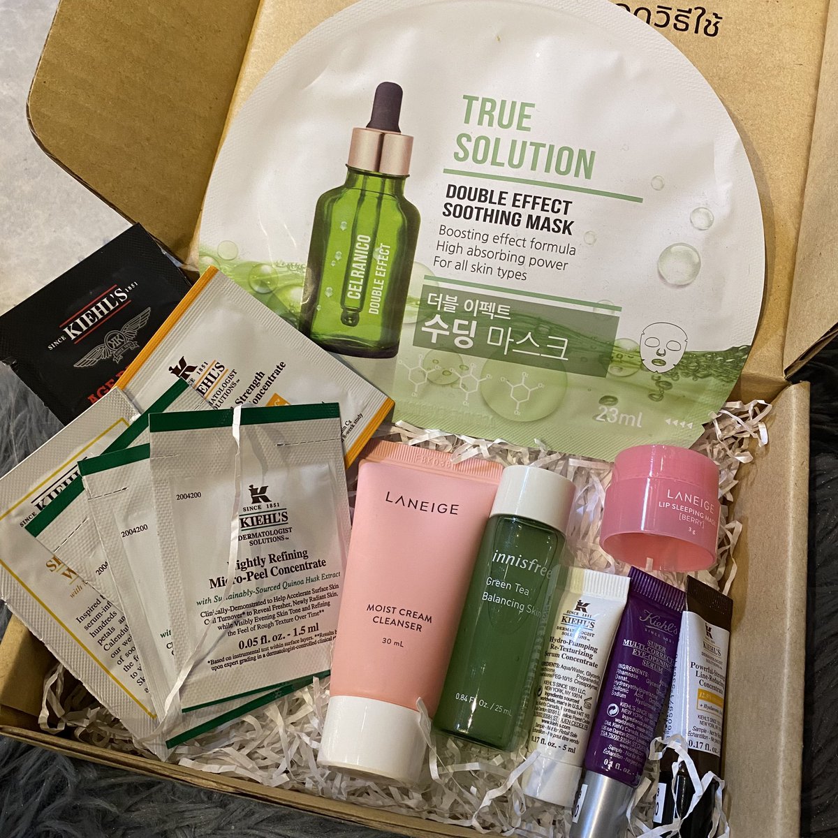 แจกกล่องนี้ + เงิน 50.- คับบ 1 รางวัล รี+ฟอล ฝากรีงานใน reply ด้วยน้าาาา ขอบคุณค้าบ ประกาศ 18/09/2021 

#ซีเบ๊บอยากแจก #giveaway #แจกฟรีไม่รีได้ไง