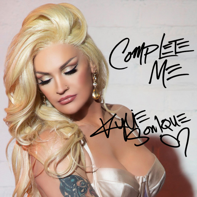 12lunasmusic's tweet image. Kylie Sonique Love se entrega por &quot;Completo&quot; #CompleteMe #CruzandoFronteras 

➡️lunaconritmo94.webnode.es/cruzando-front…