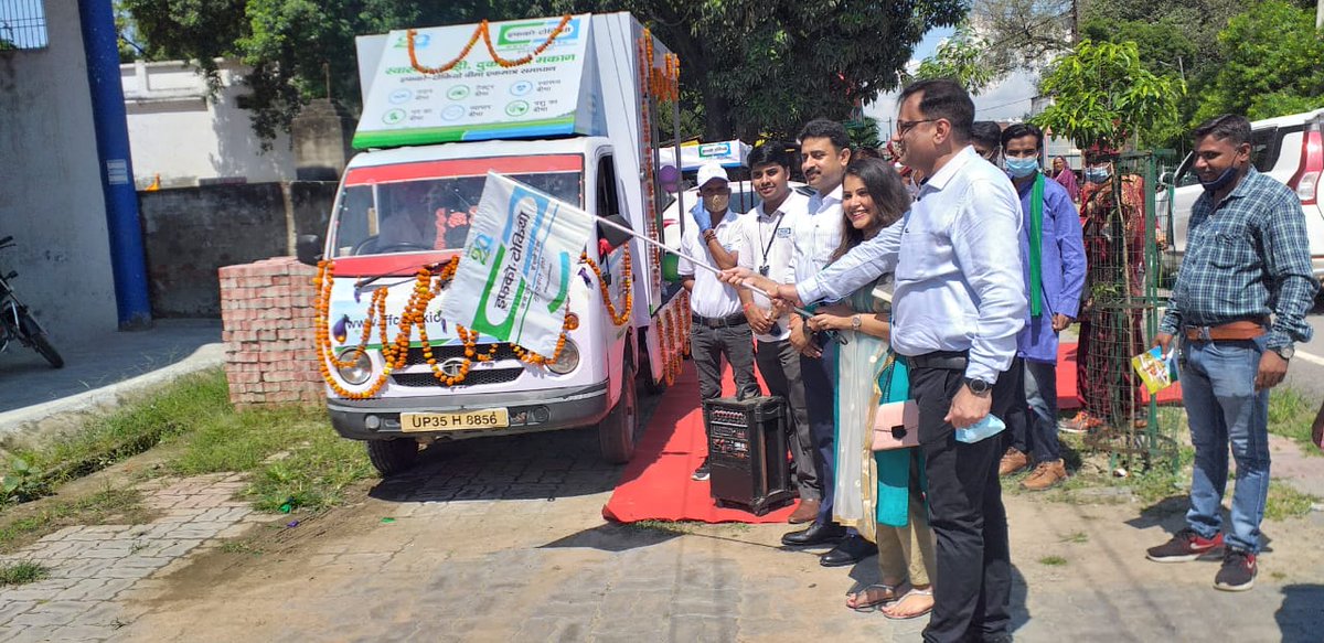 Vikashtrivedi75's tweet photo. Today in Malihabad EBK, Flag-off ceremony of EBK Branding Van done by honorable State Manager UP IFFCO Shri Abhimanyu Rai and SHO Malihabad. There will also be a Nukkad Natak on the concept &amp; importance of insurance...#muskurateraho  @IFFCO__TOKIO
@ARashtrawar @rameshkumar2842 https://t.co/2ZnFc0912X