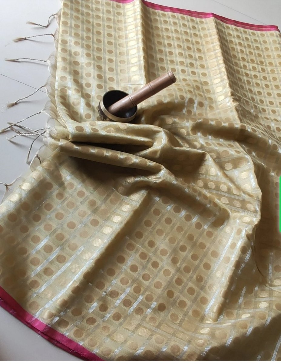 EthnicRoom's tweet photo. Pure handloom kota tissue in light gold with polka dots woven allover. 
Get this pure bliss at https://t.co/Ppj9ka43uV and
EthnicRoom @sgcmall 
#handloom #saree #kota #tissue #benaras #banaras #instasaree #ganpatibappa #festival https://t.co/bjyh5WGHZQ