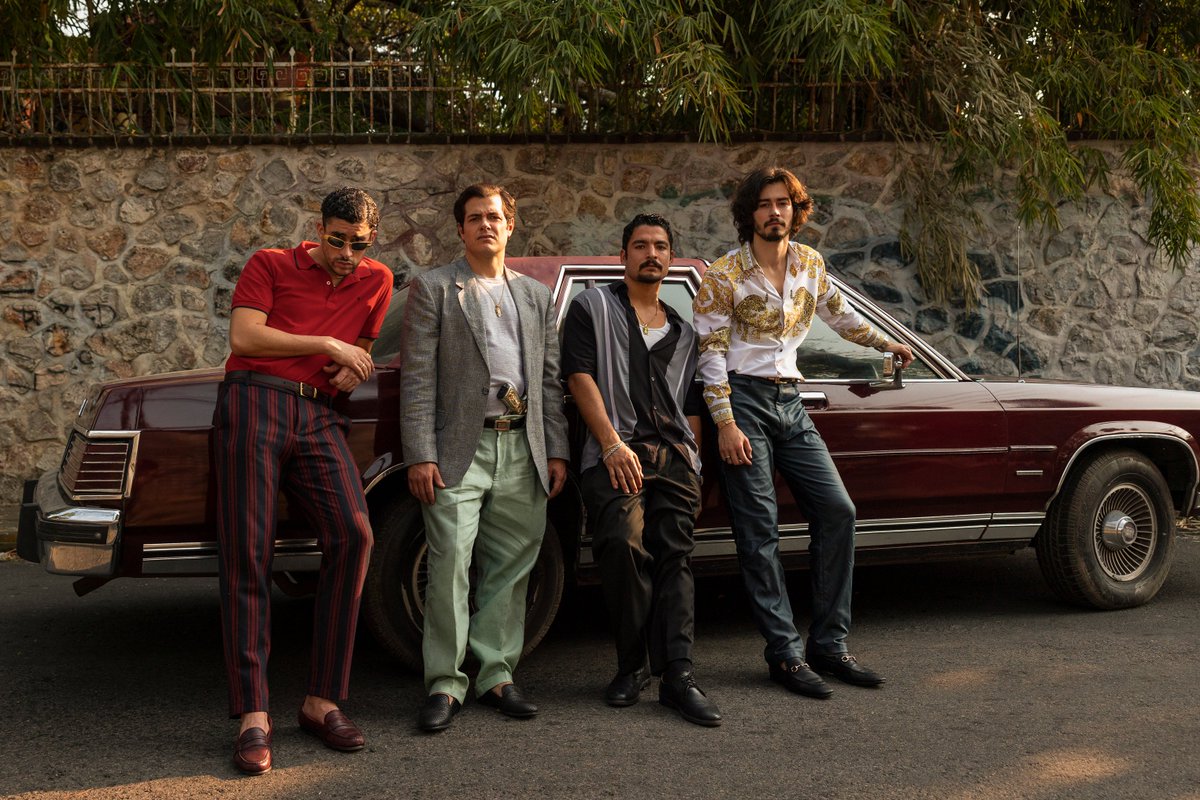 contodonetflix's tweet photo. the third and final season of Narcos: Mexico arrives on November 5th, and here's your first look at @sanbenito 👀 https://t.co/3orJDrR8Dw