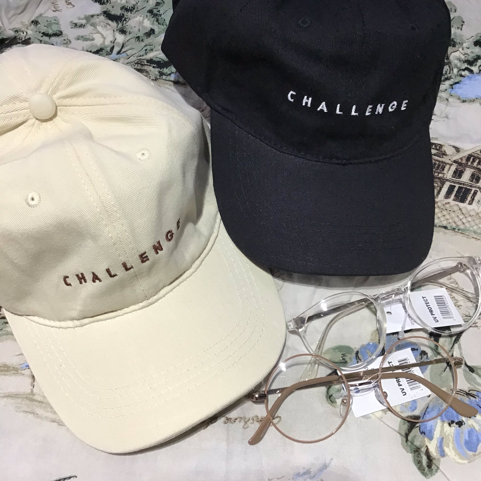 サンキューマート京都アバンティ店 新商品 キャップが新発売しております シンプルなデザインなのでどんなコーデにもあわせやすいですよ 使い回しやすいカラーなところも ですね サンキューマートではキャップやバケット