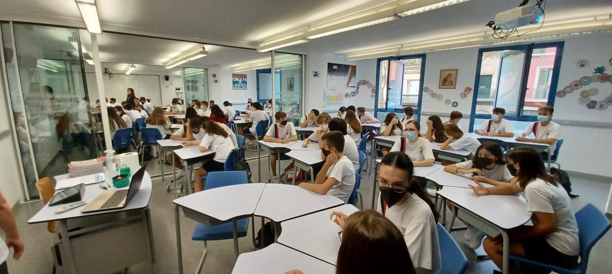 standreu's tweet photo. Tornem a omplir les aules de vida #curs2122 #standreu #momentum #ambtu https://t.co/uvvABU0Tld