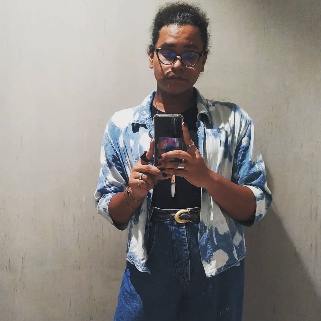NavodaBennett's tweet photo. Can you all believe this outfit only cost me like RS500 and it looks like it was really expensive 😅#upcycle #bleached https://t.co/Gc9TDFcrvl