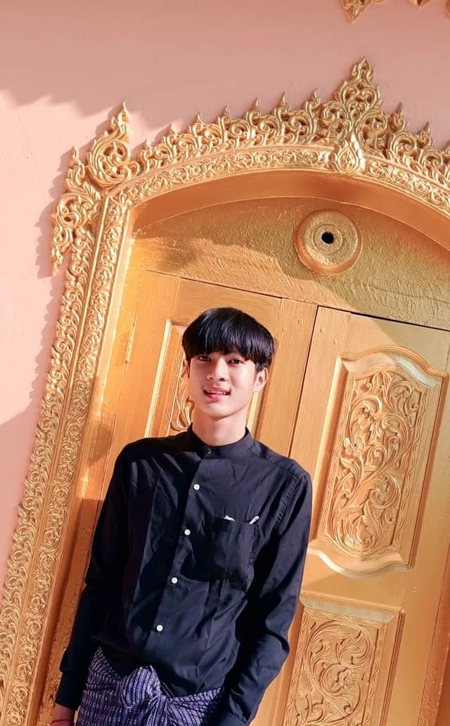 yar_solo's tweet photo. မြန်မာကောင်လေး😘 https://t.co/Z9VsSWp4Lt