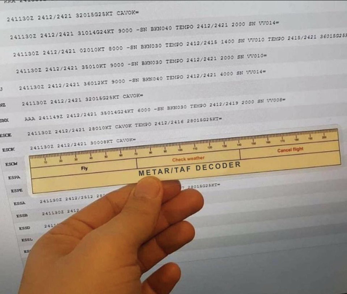 aviowiki's tweet photo. This is how you did it before @aviowiki 🤣😉

#aviation #data #Weather #AvGeek https://t.co/WmYdyf5hiU
