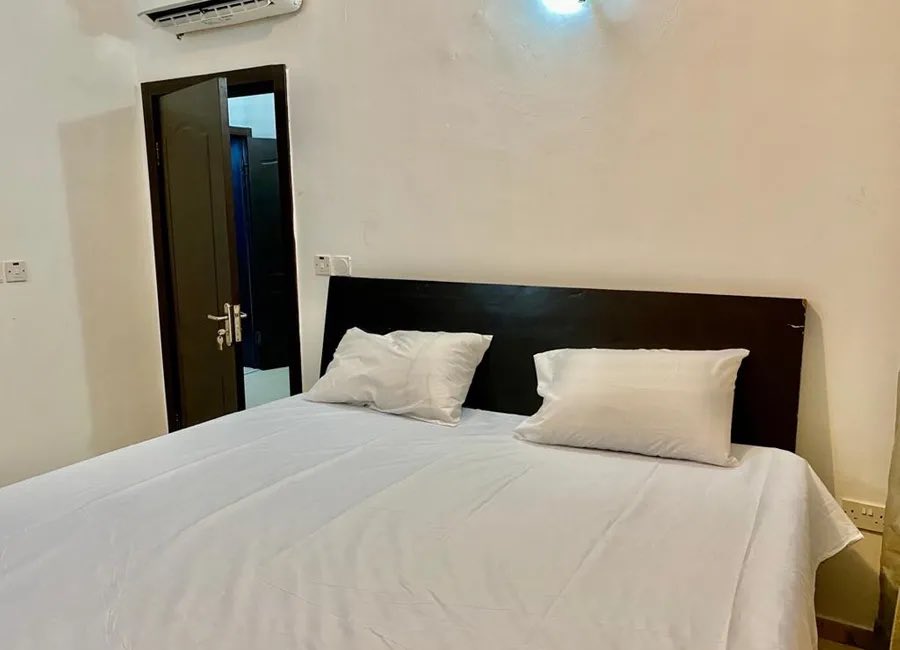 Howwz_'s tweet photo. A new week presents another opportunity to book an appointment with Howwz. Don't waste it.

This gorgeous 2 bedroom apartment in Oniru is well equipped with amenities to make your stay memorable.

Click the link to book today. https://t.co/e9rZ36Qko1

#Howwz #Feelathome https://t.co/DqDDw6kCJE