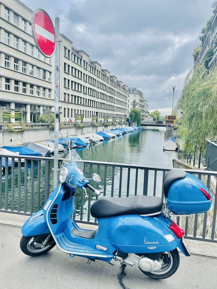 abstract_news's tweet photo. Walking tour of #Zurich such a beautiful clean &amp; vibrant city. Ready to welcome back international delegates @VisitZurich @MySwitzerland_e #meetsafemeetsmart #eventprofs 🇨🇭🙌☀️ https://t.co/UQcUvKSdNj