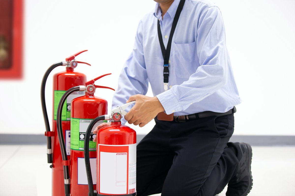 1NTS's tweet image. When you attend our 2 days Fire Safety Marshal/Warden #trainthetrainers course you will become an instructor and be able to train employees to become effective #firewardens or marshals. Book your place today #healthandsafety
ntstraining.co.uk/trainer-course…