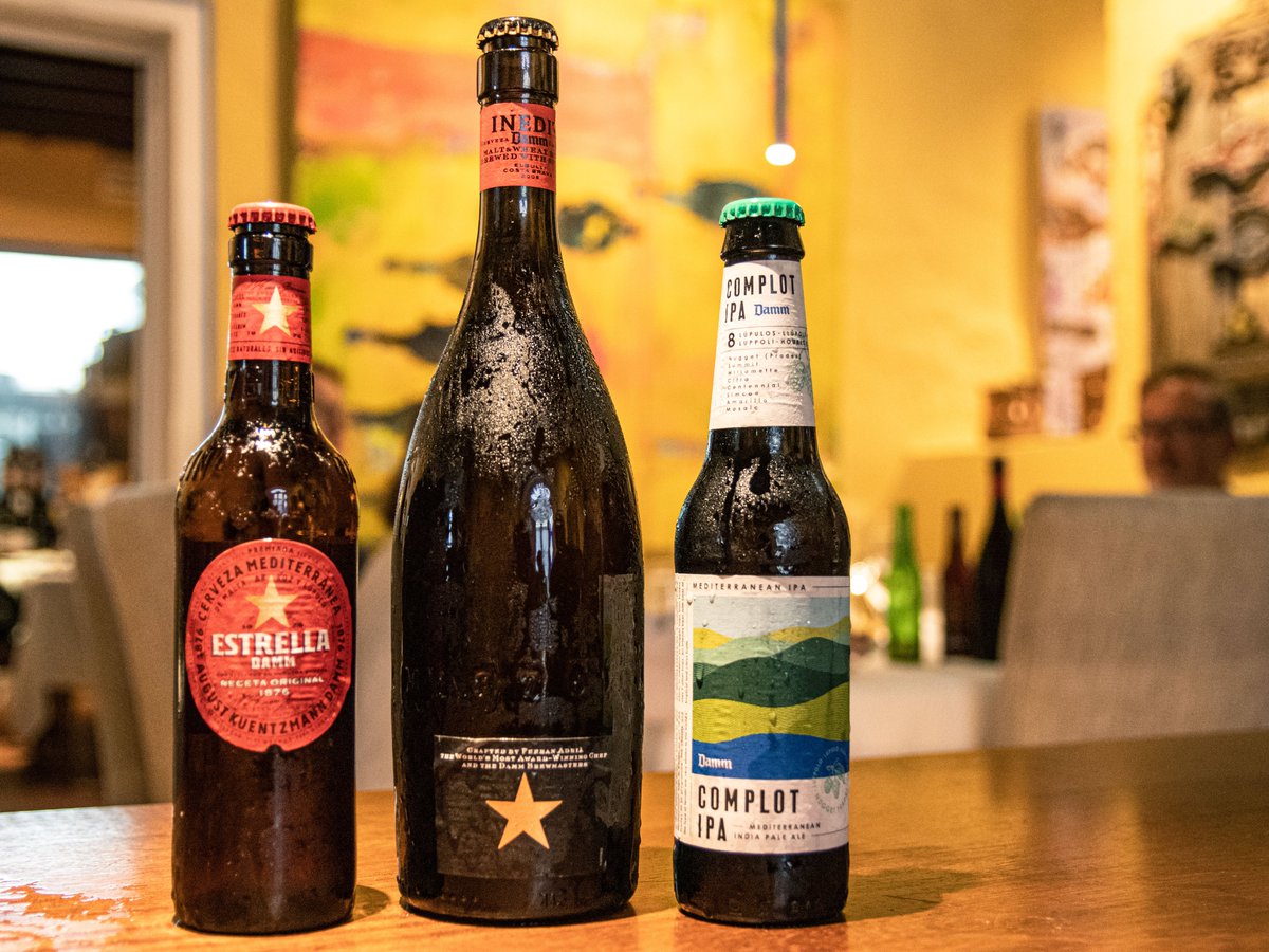 FMenorca's tweet photo. Ahir al #CookingFilms 2021 vam estar fent un tast de cerveses al restaurant des Molí des Foc amb els mestres cervesers Fina Pons, d'@EstrellaDammCat, i Roger Vila, de Grahame Pearce
👉 https://t.co/VqmEAQNSNW https://t.co/VLS60Fe6Q4