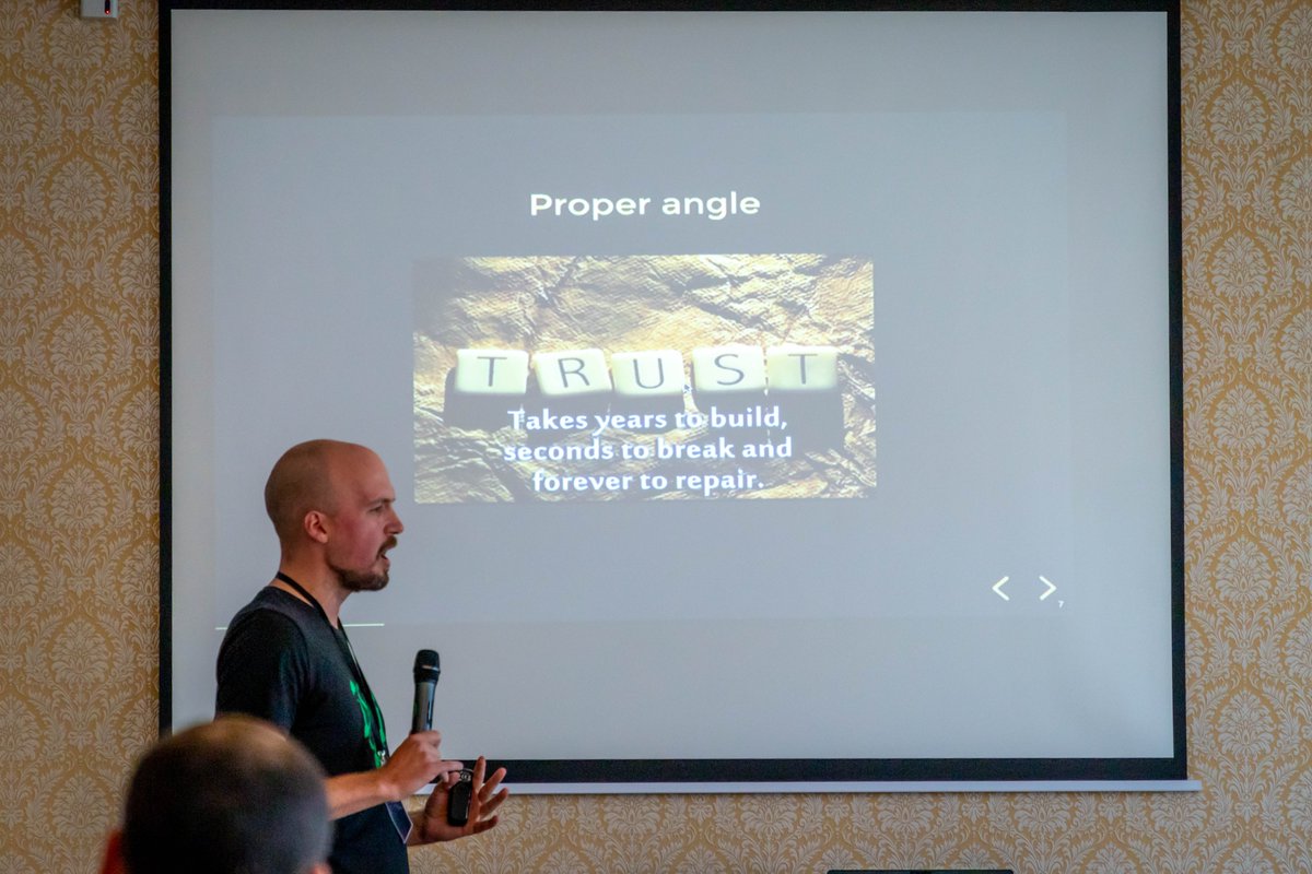BSidesOsijek tweet media