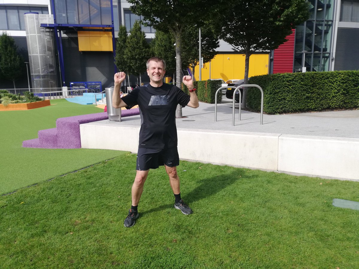 Lunchtime workout at @I_Q_London <a href="/noordinarypark/">Queen Elizabeth Olympic Park</a> burning the calories in Our Circuit session, big shout out to Andrew 💪🏾 <a href="/OurParksUK/">Our Parks</a> #lunchtimefit good to see companies providing exercise for their staff 👏🏽
