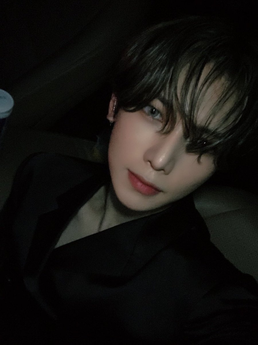 [#여상] 에이티니 오늘 함께해줘서 고마워요 우리 같이 열심히 달려봐요! 사랑합니다 #ATEEZ #에이티즈