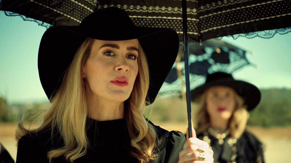 AHSVIP's tweet photo. Hoy, hace 3 años, se estrenó 'American Horror Story: Apocalypse', el esperado crossover entre Murder House y Coven. https://t.co/k7QokwzbT0