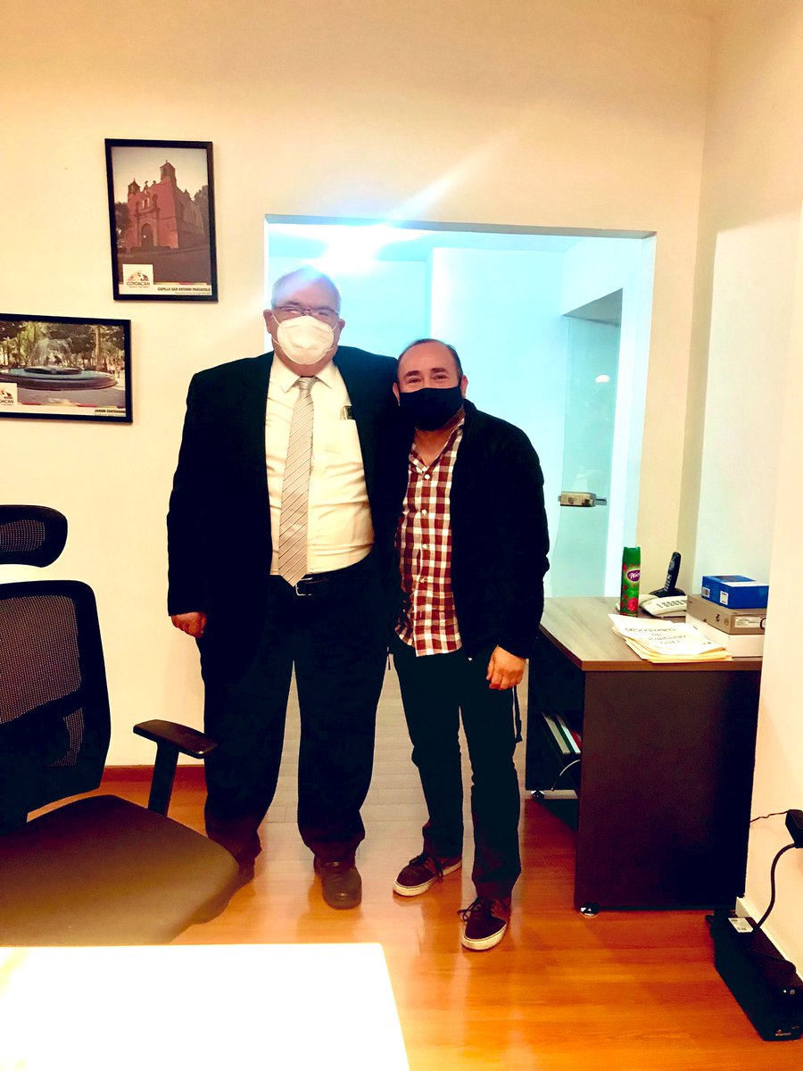 Agradecemos a nuestro Alcalde Rigoberto Ávila <a href="/Alcaldia_Coy/">Alcaldía de Coyoacán</a> por la capacitación de 42 locatarios de nuestro <a href="/Mercado414Coyo/">Mercado Artesanal Mexicano 414</a> como brigadistas multifuncionales reconociendo la importancia de implementar y actualizar los programas internos de Protección <a href="/SGIRPC_CDMX/">Secretaría de Gestión Integral de Riesgos y PC</a> <a href="/GobCDMX/">Gobierno de la Ciudad de México</a>