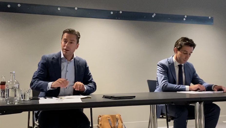 SGPnieuws's tweet image. Mag iemand met mannelijke geslachtskenmerken straks de vrouwenkleedkamer in? En wat als je moeder zich straks presenteert als je nieuwe vader?

Er is nog te weinig over nagedacht.

Daarom organiseert de SGP vanmiddag een rondetafelgesprek over #gender