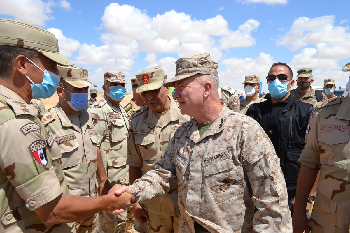 CENTCOM's tweet image. #CENTCOMCDR Gen Frank McKenzie visits U.S. and Coalition forces participating in #BrightStar21 (BS21) at Mohamed Naguib Military Base (MNMB), #Egypt, Sept. 11.