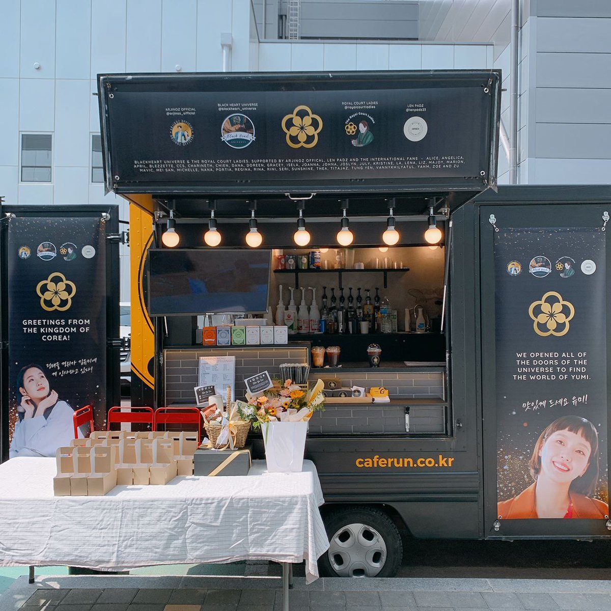officialBHU's tweet photo. ✨THE ROYAL TRUCKS✨

Coffee and Food Truck support sent by the Royal Palace to feed Yumi and the filming team’s hunger cells. 🙈🙆‍♀️🖤

#KOCCoffeeProject #YumisCells #Yumiverse https://t.co/v6lQz40rBF