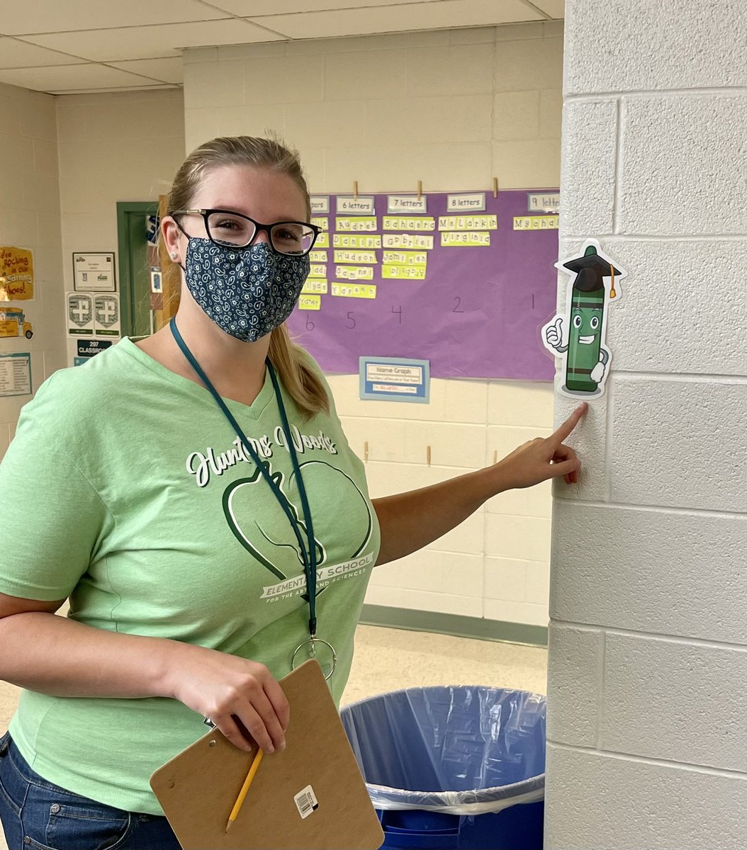 HuntersWoodsES's tweet image. After reading the book “The Day the Crayons Quit”, students in Ms Wilmier’s Art Class search for their “lost” crayons around our school. #hwesartclass #hwesartists ##thedaythecrayonsquit