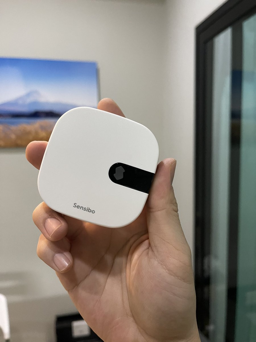 zanyama_'s tweet photo. รอคอยมานานแสนนาน ในที่สุดก็ได้ตัวคุมแอร์ที่เป็น Apple HomeKit แบบ Native แล้ว น้ำตาจิไหลมาก จากที่หงุดหงิดกับระบบ Siri Shortcut มานาน

Sensibo Air 
พิกัดตามไปซื้อ > https://t.co/13ujOrAKcB https://t.co/DAMw5Roufj