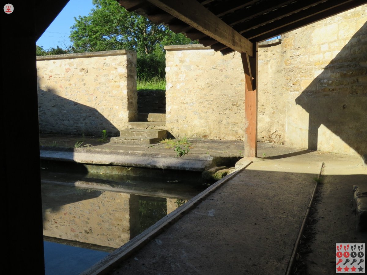 meconnu_fr's tweet photo. ◖ #PATRIMOINE du #JOUR https://t.co/nZJ49FcpQa #SAINTVINCENTSTERLANGES #VENDEE #PAYSDELALOIRE #MECONNUFR  ◗ https://t.co/2kOf3fbgOD