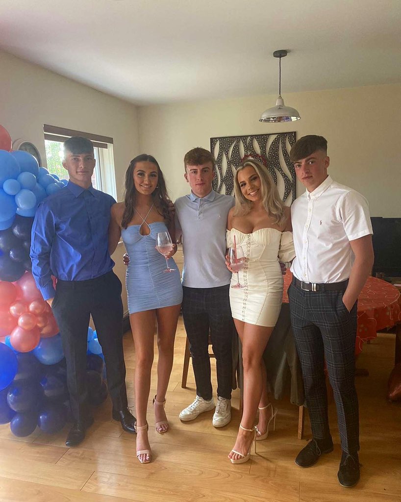 <a href="/MaxHay2/">max</a> happy birthday bro!! hope u have the best day and i'll hopefully see you soon to celebrate xx