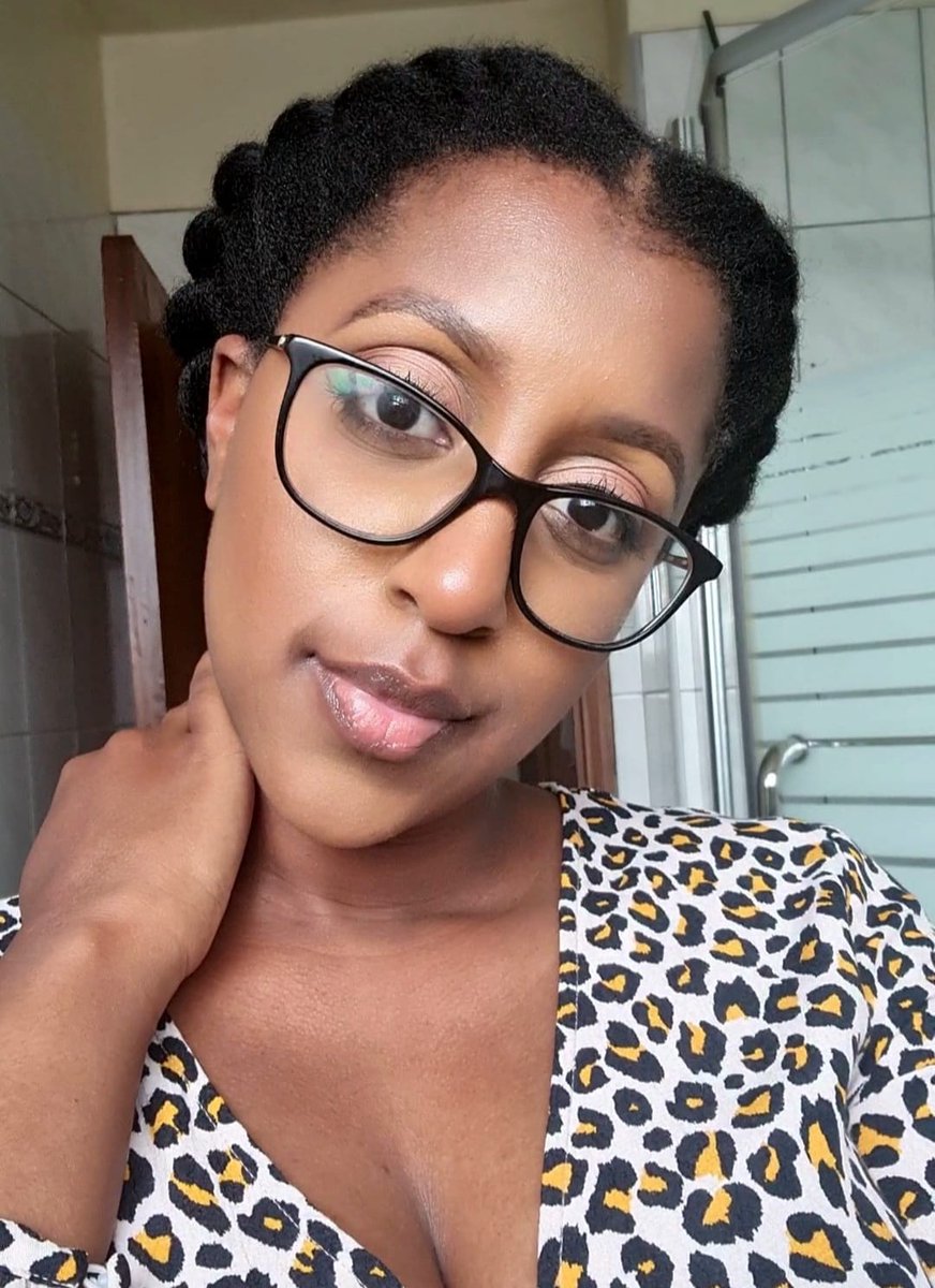 Do you get confused on when  or how moisturise you hair, or how to not ruin your flat ironed/blow-dried hair with moisturising products. 
#AllMattersHealthyHair
Here's a link where I break it down😊: bit.ly/3hsDcYm