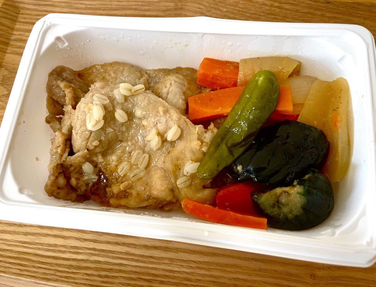 頂いた旬すぐさんのレンチンごはん美味しかった！米用意してバクバク食べちゃう。皿には移さない。
shunsugu.jp