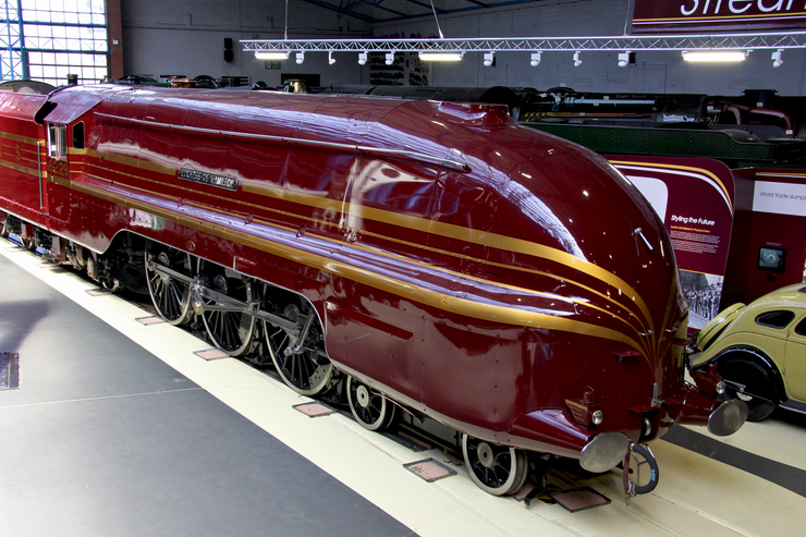 friends_railway's tweet photo. The re-streamlined Duchess of Hamilton draws many admirers to the NRM. But few, if any, can boast as deep an understanding of Stanierโs masterpiece..
Friends of the NRM Live Streaming the #DuchessOfHamilton with curator Bob Gwynne & Frank Paterson 11am Tuesday 21st..
๐ธNRM https://t.co/uXGFuEjyiw