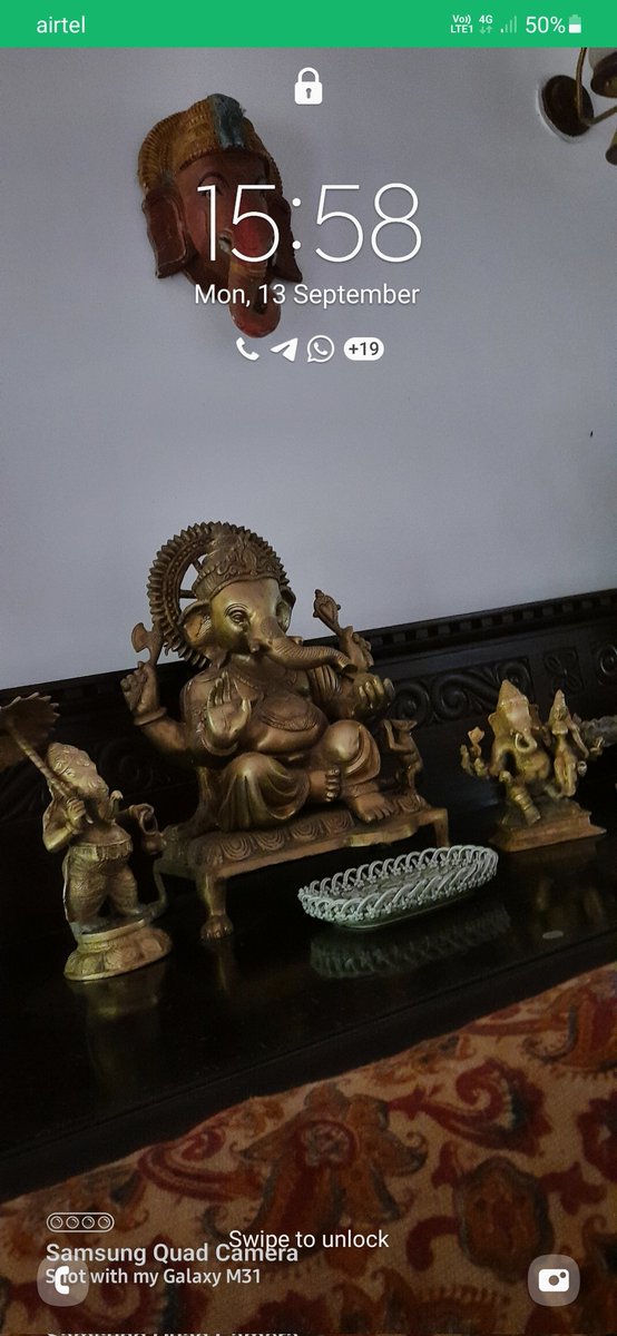 Pinky83996650's tweet image. #TweetYourLockScreen.