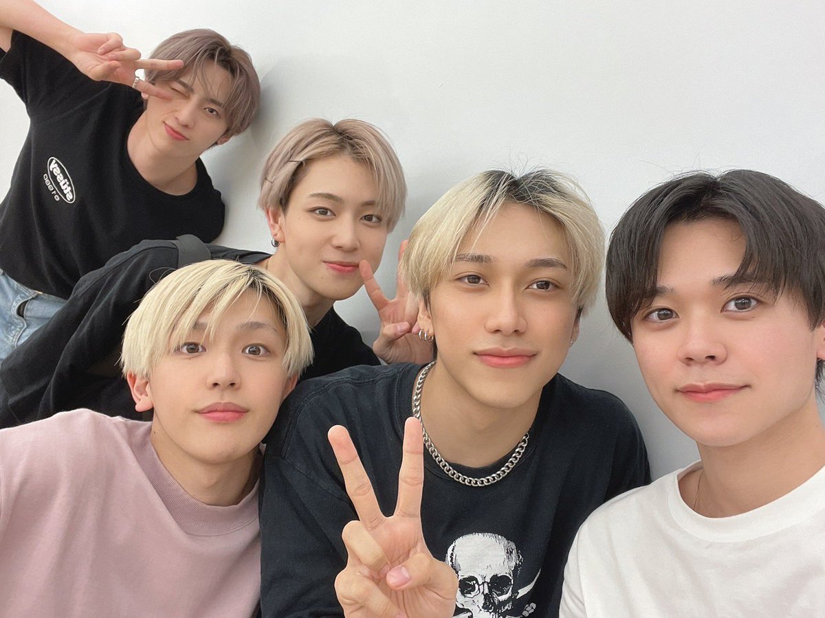 髙牧の間に割り込む理人 #INI #木村柾哉 #髙塚大夢 #田島将吾 #藤牧