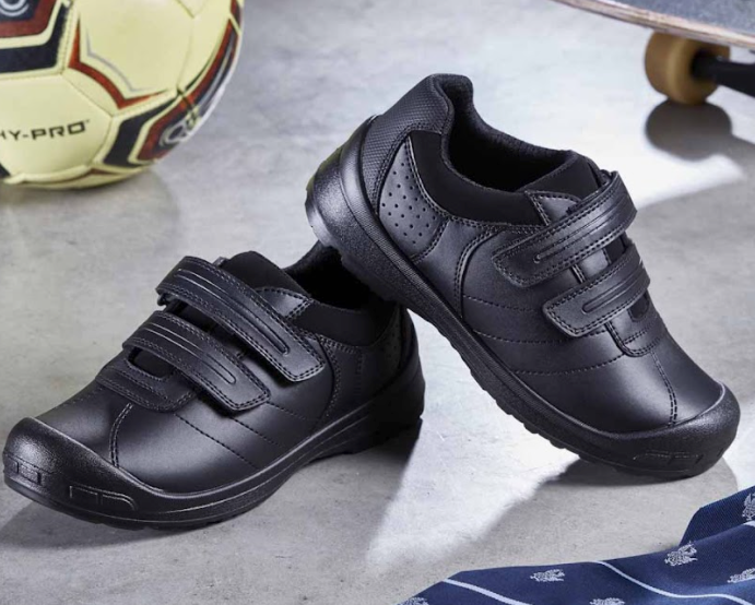 TreadsOfficial's tweet photo. 💥 Buy LONDON school shoes - On sale from just £24.95! 💥
https://t.co/ZUuprGn0D9
Free delivery. Free returns. Lower price. 👞

#TreadsSchoolShoes #school2021 #schooluniform https://t.co/9e0qocpPl8