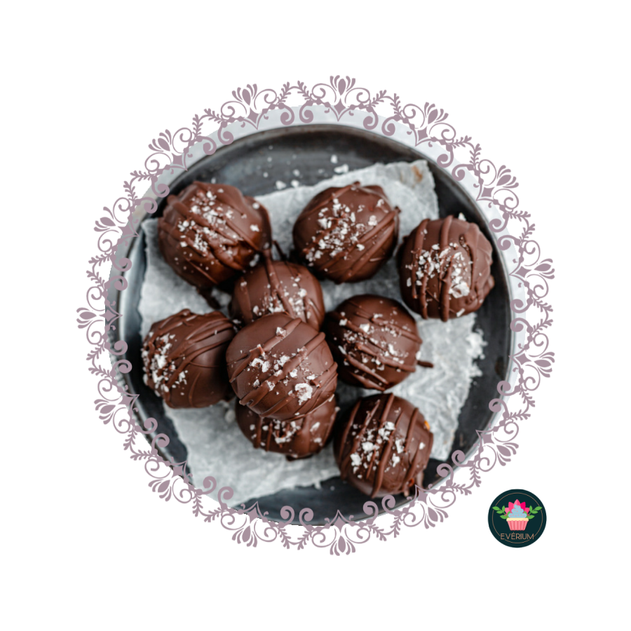 REXCLlNE's tweet photo. ⠀⠀⠀⠀⠀
　ೃ◌.ི❁⃟  ───┈ ・・・ #Evérium 。
　　（ Dear @thebr0kenwings ，
　　　  you got a package！）

　💐 | Red rose，
　🍰 | Bourbon balls 。

Note：Tidur sama aku malem ini. ー Uler ssshhhh
⠀⠀ https://t.co/Sow1Tfqjnv