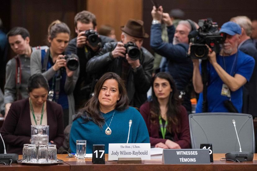 MariekeWalsh's tweet photo. Jody Wilson-Raybould tells ⁦@RobertFife that⁩ Trudeau should let RCMP probe possible obstruction of justice in SNC-Lavalin affair #cdnpoli  https://t.co/vE2KSETViL https://t.co/cJUKCNe9O2