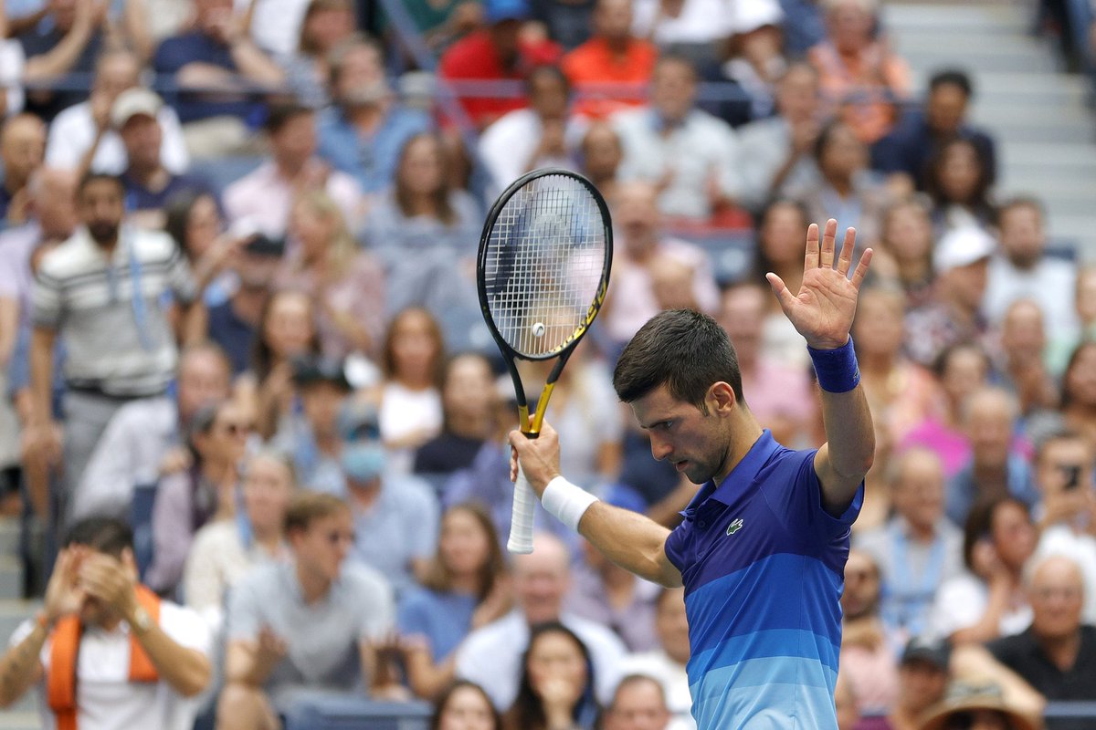 Tüm zamanların grand slam finalleri ile galibiyet ve mağlubiyet sayıları.

🇷🇸 Djokovic - 31 (20-11) 
🇨🇭 Federer - 31 (20-11)
🇪🇸 Nadal - 28 (20-8)

#USOpen #USOpen2021 #Djokovic