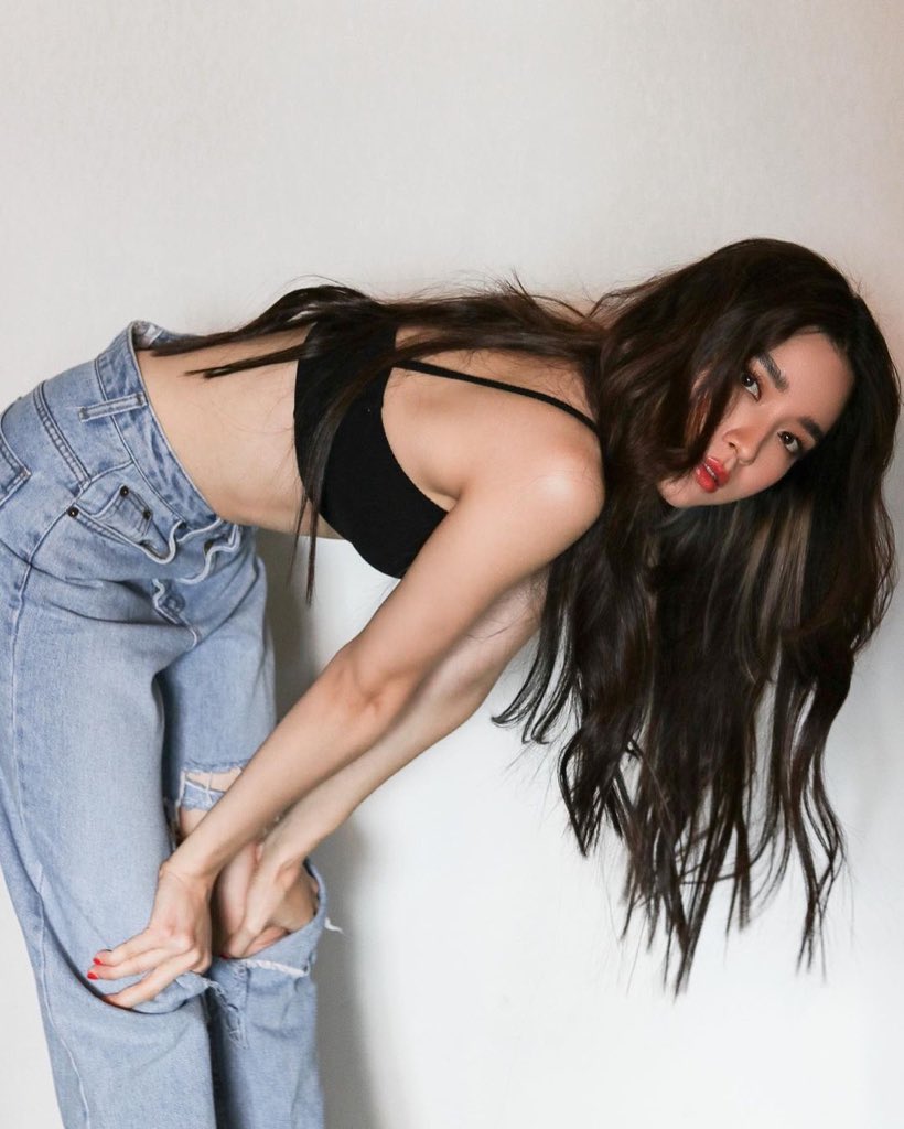 Hi, there 🖤 #หนูดื้อนะพี่ไหวหรอ 👻#chattisnotaphotographer

#momonchanok #โมมนชนก