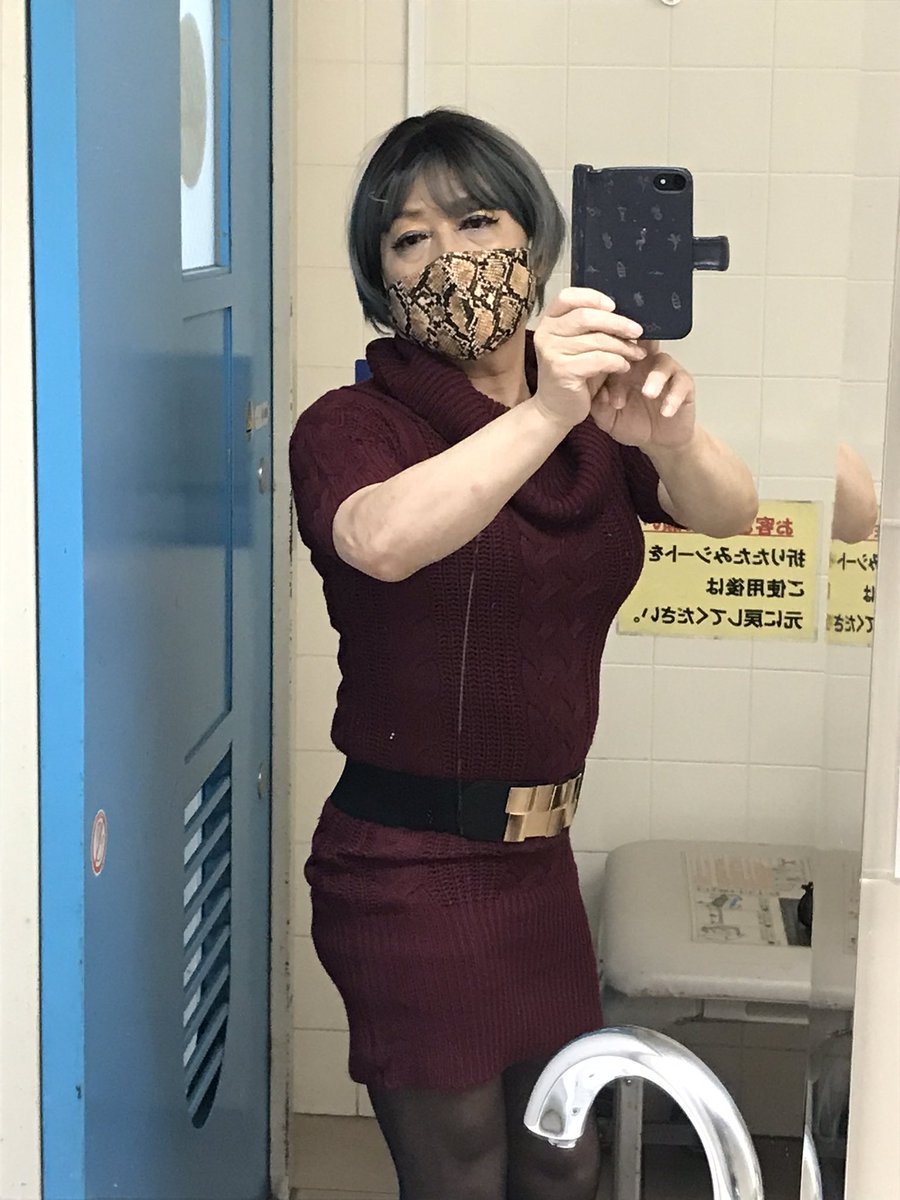 女装熟女　露出　画像 