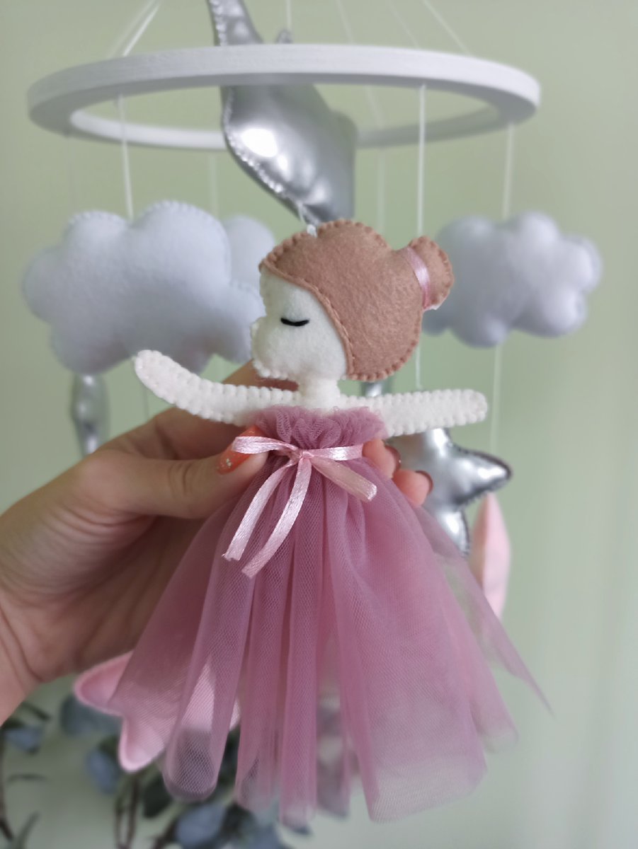 ToysForNewborns's tweet photo. New mobile with a ballerina in a shop on Etsy
https://t.co/HgqV6pTi8t
#babymobile #cribmobile #handmademobile #pregnancy #nurserydecor #babyshowergift #feltmobile #newbabypresent #colourfulmobile #mobilehanging #cotmobile #pregnant #mumtobe #custommobile #babycrib #neutralgender https://t.co/guhuAD2pnI