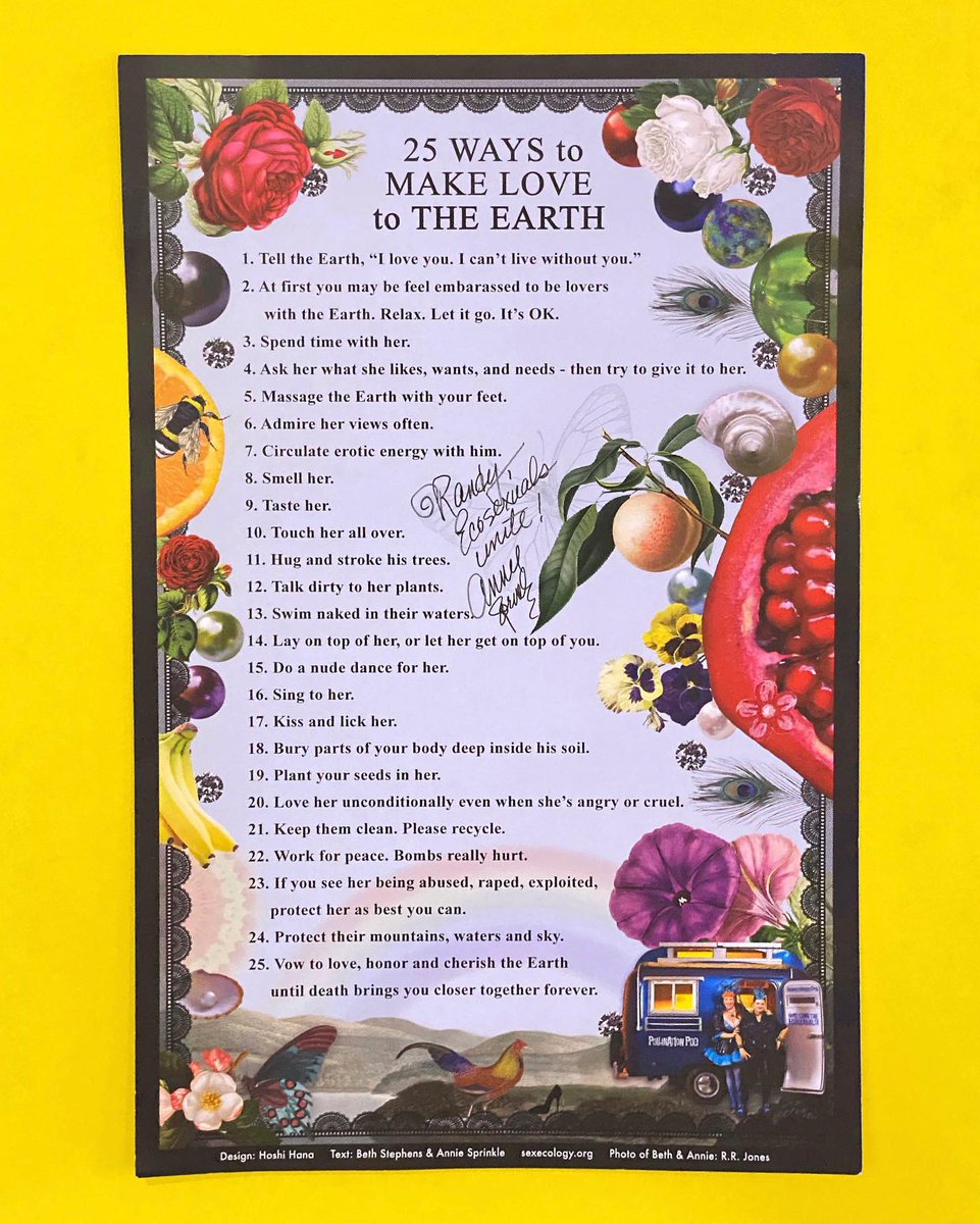 WorldOfWonder's tweet photo. "Tell the Earth, 'I love you, I can't live without you.'" 🌳💞
Kick off the week w/ some #MondayMotivation courtesy of ecosexual authors @AnnieSprinkle & #BethStephens' 25 Ways to Make Love to the Earth 🌎
Get their book Assuming the Ecosexual Position: https://t.co/0DBP1iQM4S https://t.co/mNkoHVdcmd
