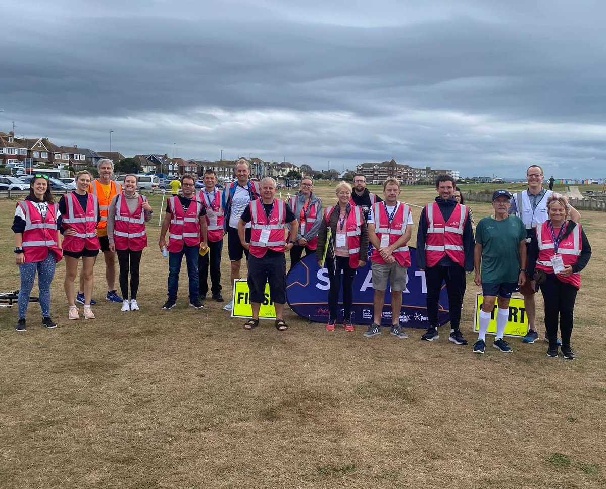 parkrunUK's tweet image. 🚨 🗣️ MONDAY POSITIVITY KLAXON! 🗣️ 🚨

😍  This weekend at 5k parkrun in the UK there were:

📌 659 events 
😁 127,190 walkers, joggers &amp;amp; runners
🙌 14,124 volunteers
😮 5,969 first timers 
🤩 17,568 PBs

🌳 #loveparkrun