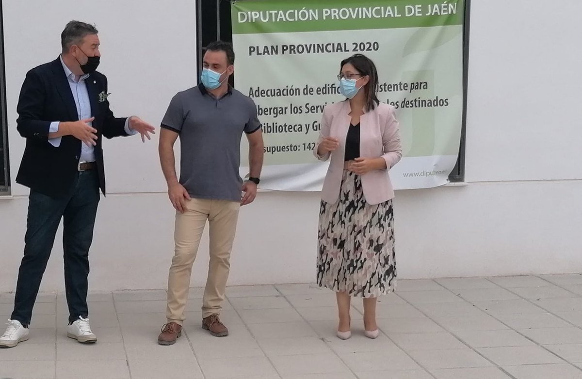 En unos meses seguirán mejorando su #vidadigital desde las nuevas instalaciones que hoy ha mostrado Diego Soriano, Alcalde de Begíjar, a <a href="/juanluiscruz_/">Juan Luis Cruz</a>  y <a href="/AfricaColomo/">Africa Colomo</a>