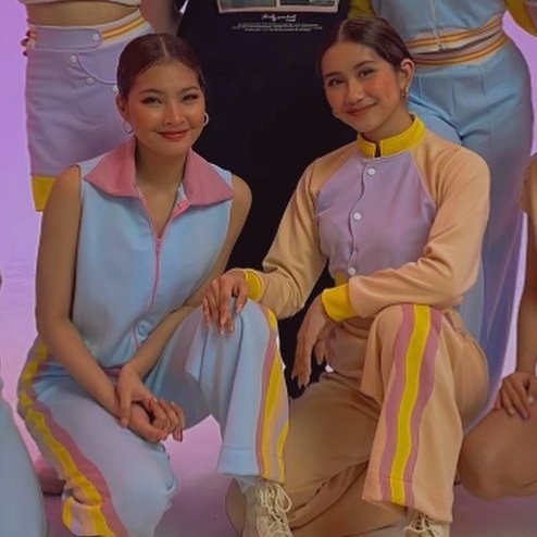 kygelena's tweet photo. Si bunso @bini_sheena Ngayon lang ata mag cecelebrate ng birthday ng ate @bini_colet nya at buo na ang @BINI_ph almost 3yrs na wala si bunso sa birthday ng special sa kanya🎉❤ https://t.co/vBBqNR1bV1