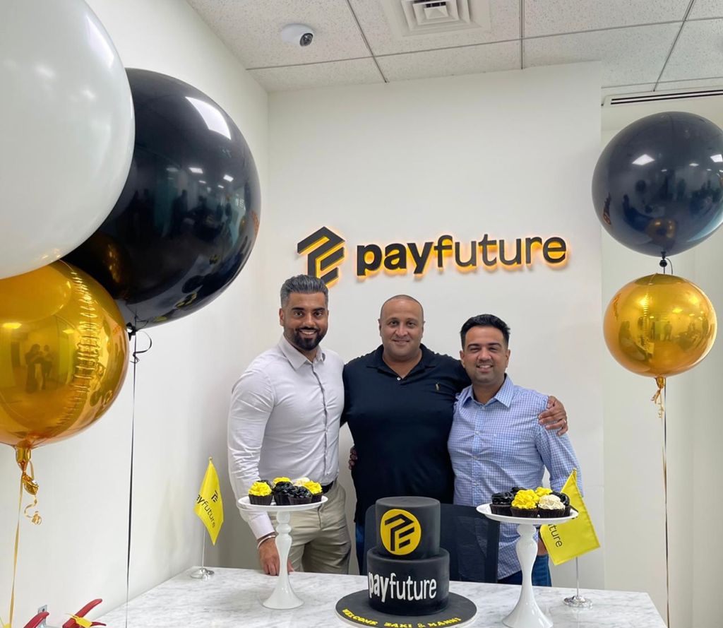 payfuture_net's tweet photo. Great to see our founders @HaerManpreet @zaki_farooq1 at our Dubai HQ office!
#Payfuture #dubai #fintech #paymentgateaway #emergingmarkets https://t.co/0WdTxwp5Vy