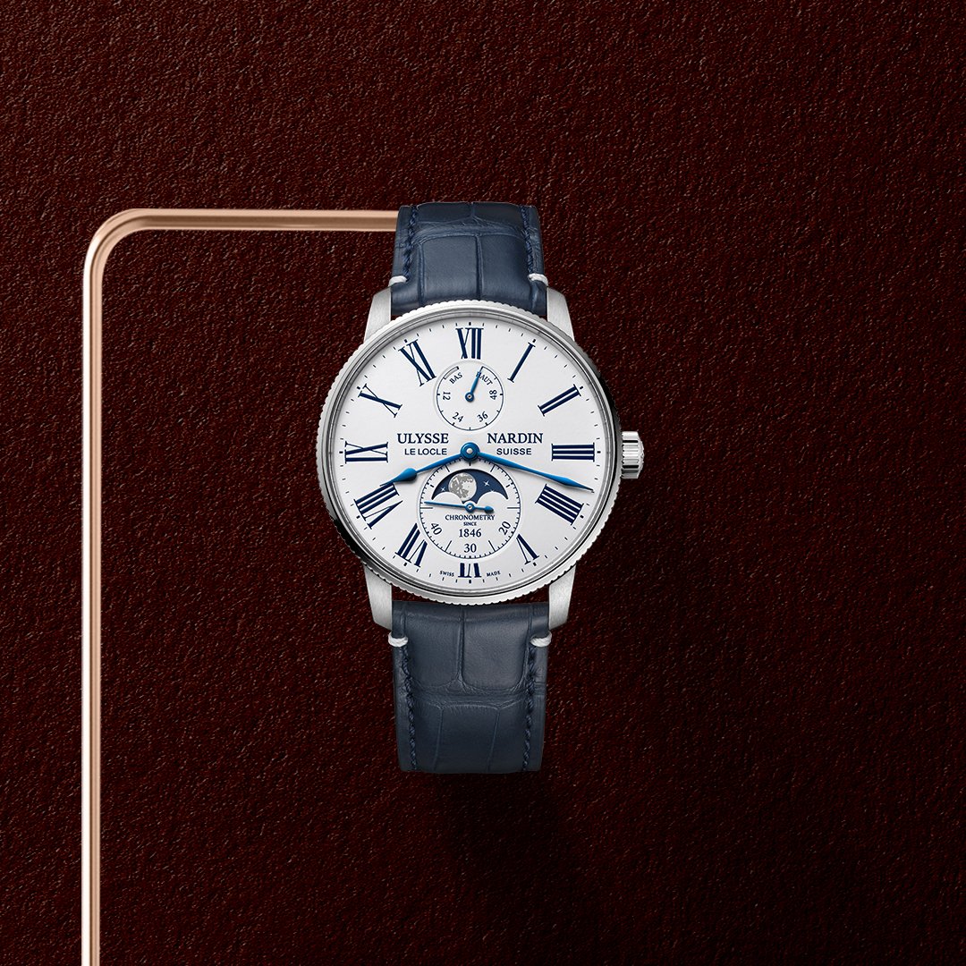 #UlysseNardin has been producing watches with moonphases since the end of the 19th century. The new #MarineTorpilleur moonphase enhances the pleasure of being able to admire the moon from Earth.
#ChronometrySince1846
-
Ref. 1193-310LE-0A-175/1A a limited edition of 300 pieces.
