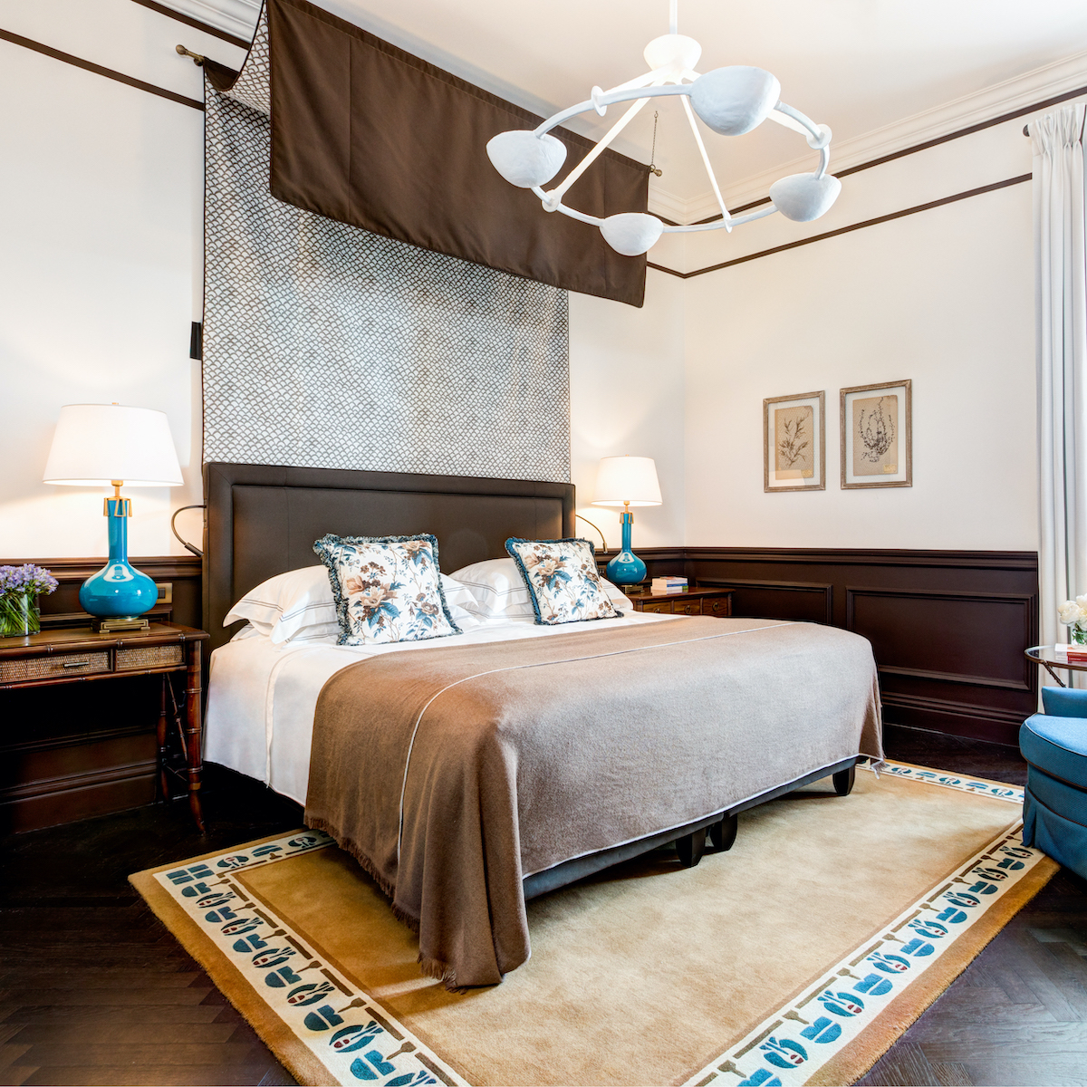 Step into your elegant Superior Room, where the serene shades and king-sized bed signal the start of your island escape.

#RoccoForteHotels #RoccoForte  
#Sicily #VillaIgiea