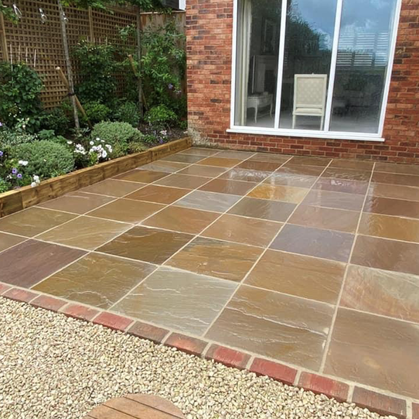 stone_paving's tweet photo. Happy Monday here, thanks to WCL Estates Ltd for sharing their pictures.  We love to see our stone transforming back gardens.
Here they have used our Traditional Buff Blend, it looks fantastic, those colours👍 . 
To see more on the range visit https://t.co/ILwWl3kn2g
#PatioPacks https://t.co/PE3bgQmrIb