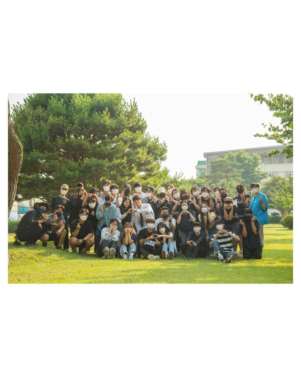 HONTGSEOK's tweet photo. Thank you for loving <Blue Birthday> so far! I was grateful to be able to greet you as "Ji Seojun" in front of you. Iwas happy, and I had a great time. Seojun-ah thank you for everything, because of you I was really happy. Goodbye everyone! It's me Ji Seojun 💙 https://t.co/GzxOzxodHL