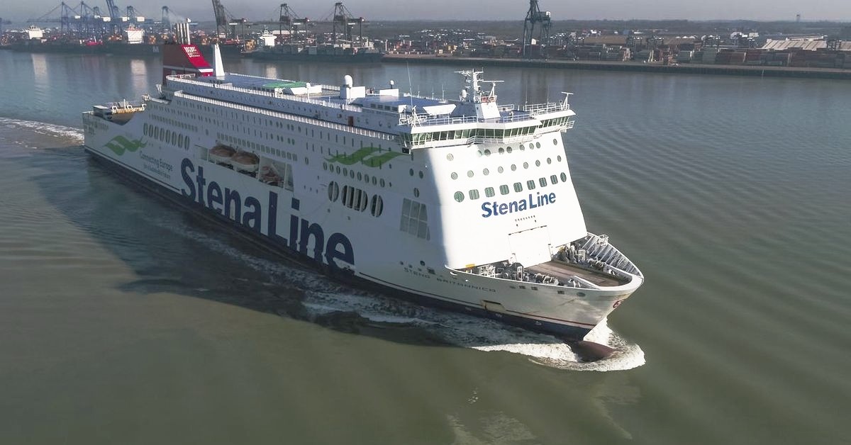 Enjoy safe sailings onboard our superferries. Happy Monday⚓❤️