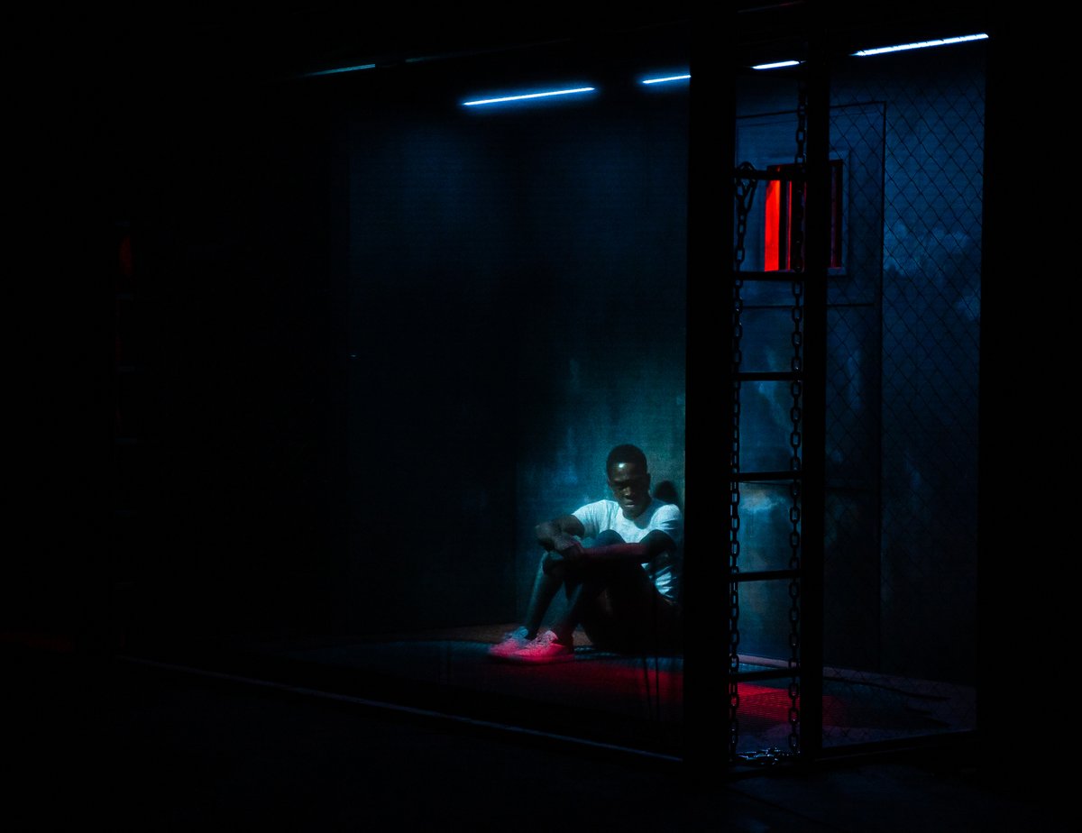 theatredelacite's tweet photo. ~ CE SOIR AU TCI ~
À ce soir pour la première de Tropique de la Violence ! 
D'après le fabuleux roman de Nathacha Appanah, mis en scène par Alexandre Zeff !
#théâtre #septembre2021 #AlexandreZeff https://t.co/dBtZEC0Uhj